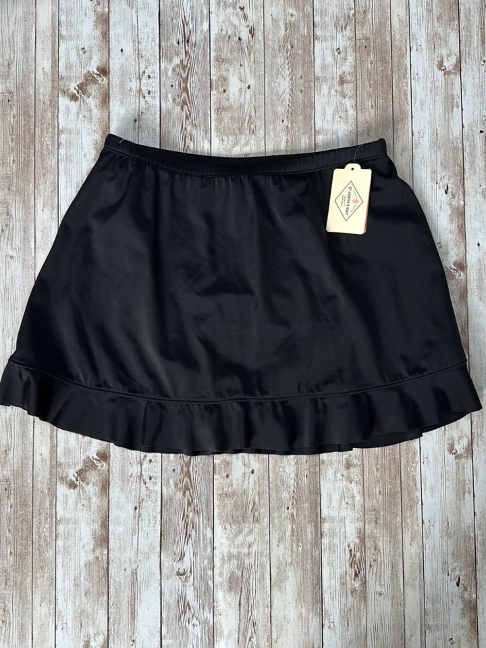 St. John's Bay Swim Skirt Skort Hip Minimizer Black sz 12 Beach Summer Women's